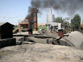 کارخانه آسفالت بر روی محوطه باستانی در اراضی حسین‌آباد