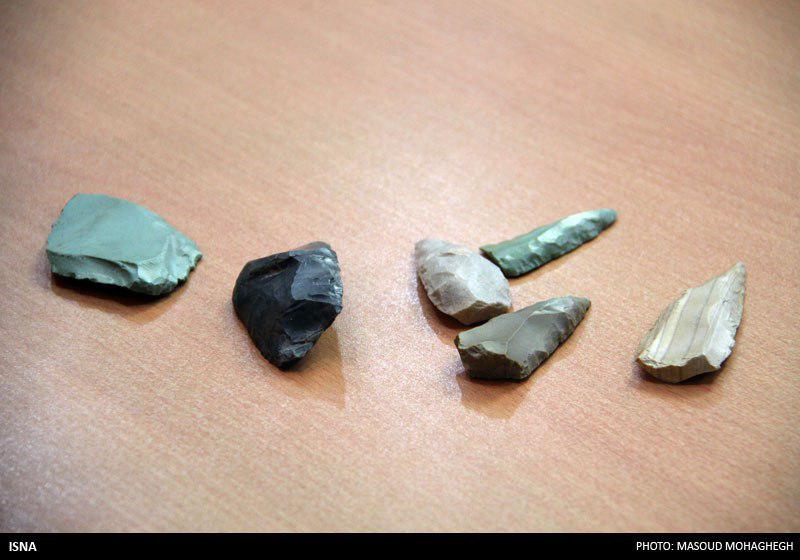 دست افزارهای پارینه سنگی یافت شده از کاوش های باستانشناسی سایت میرک سمنان/سرپرست کاوش: حامد وحدتی نسب