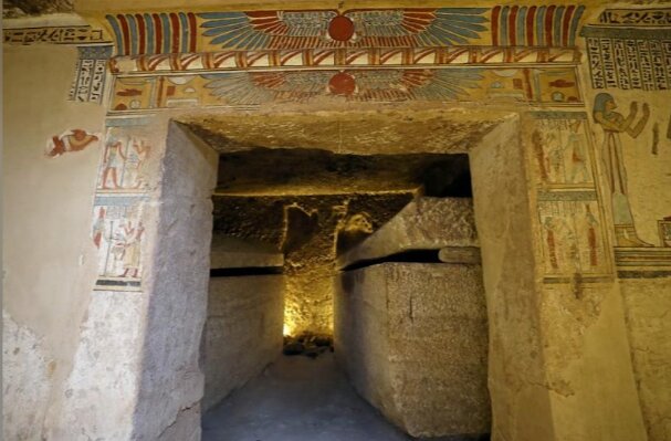 کشف مقبره ای رنگارنگ و حیوانات مومیایی شده در مصر