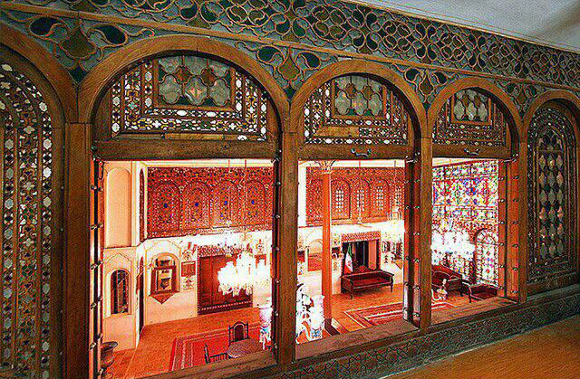 عمارت تاریخی انگورستان ملک در اصفهان
