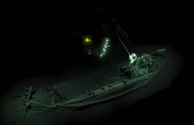 قدیمی‌ترین کشتی غرق‌شده که قدمت آن به ۲۴۰۰ سال پیش بازمی‌گردد توسط باستان‌شناسان در دریای سیاه کشف شد.