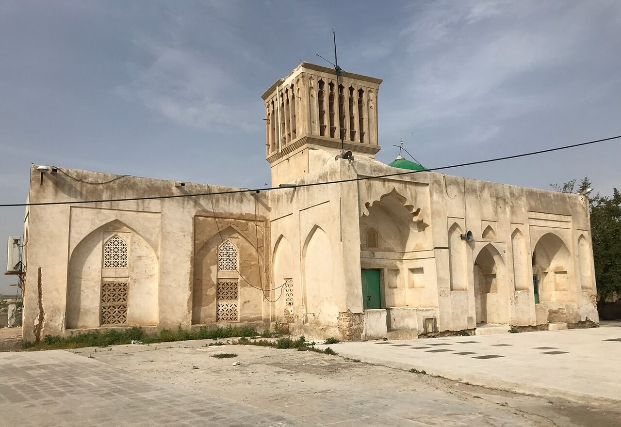 وزیر میراث فرهنگی: دستور مرمت اصولی مسجد و قلعه تاریخی بردستان صادر شد