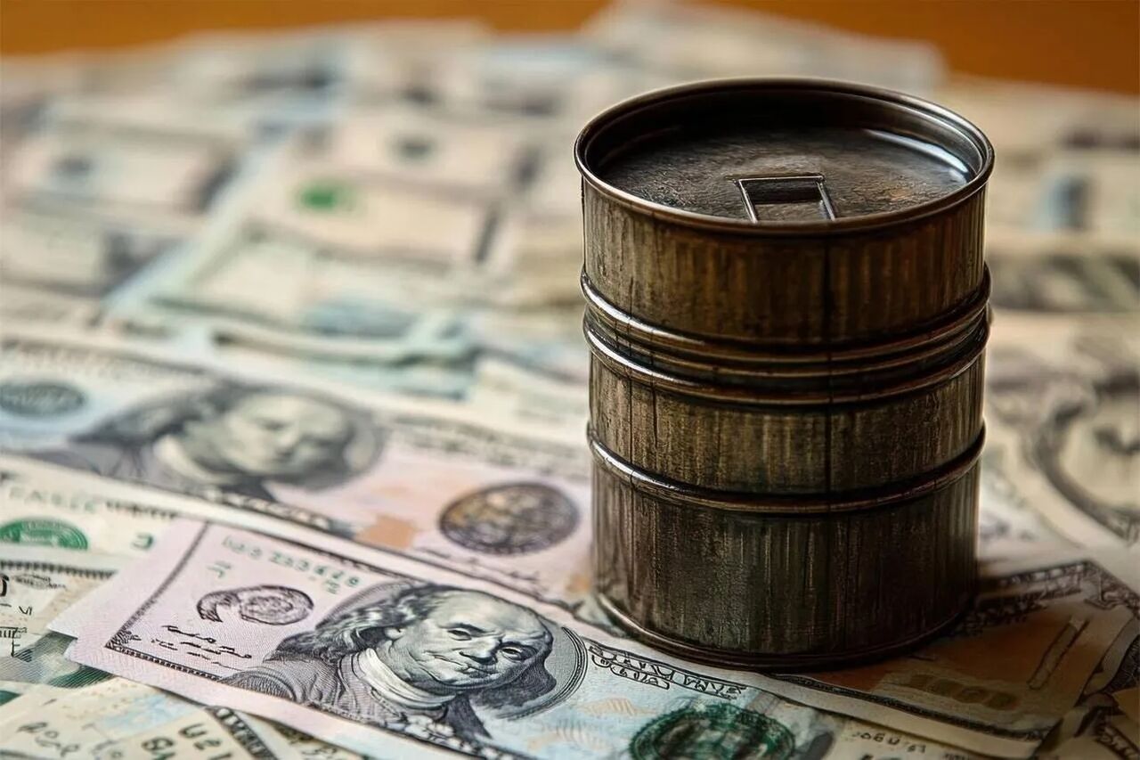 درآمدهای نفتی چگونه مسیر بازار ارز را تغییر می دهد؟