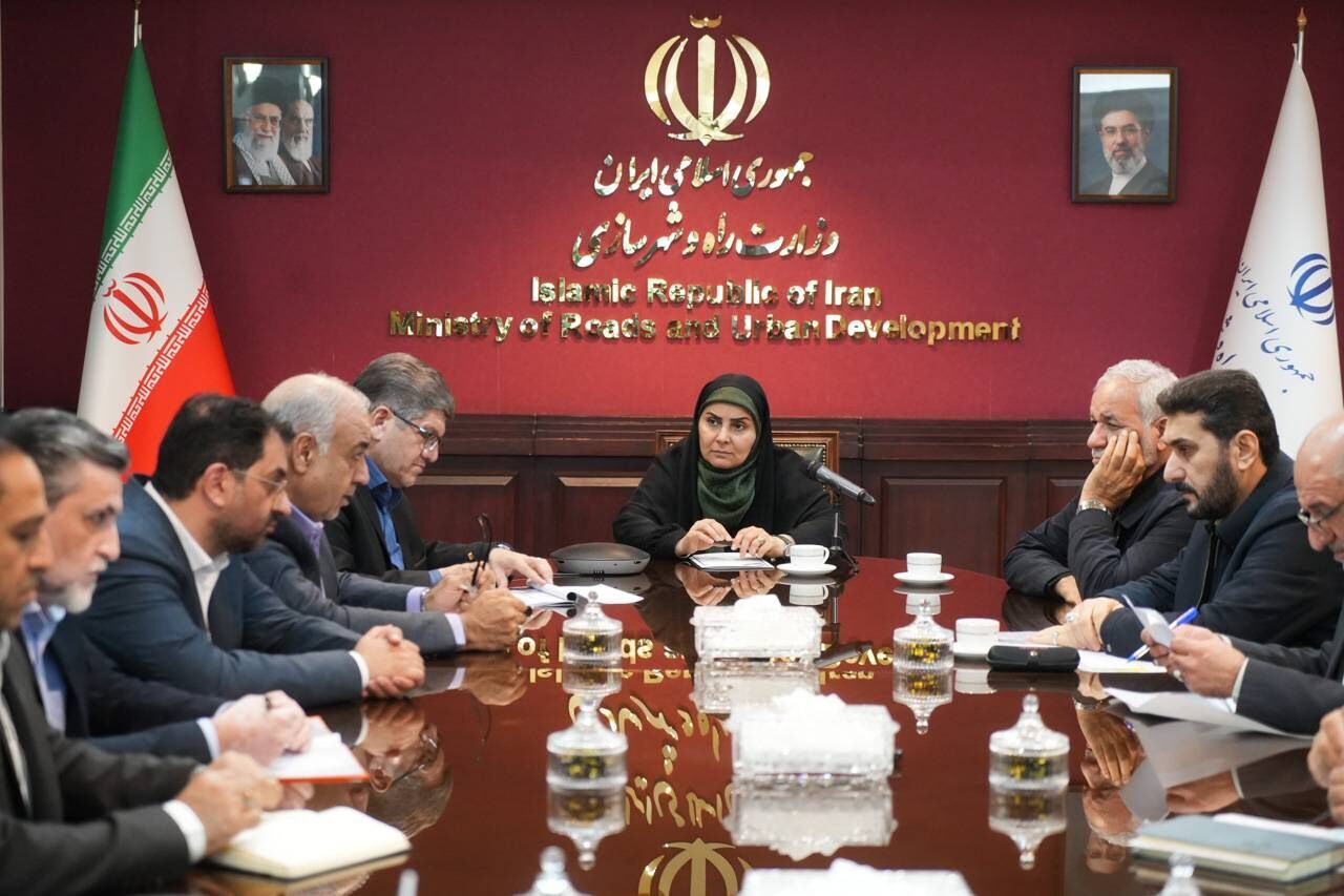 وزیر راه و شهرسازی خواستار تسریع در اجرای پروژه ریلی چابهار- زاهدان شد