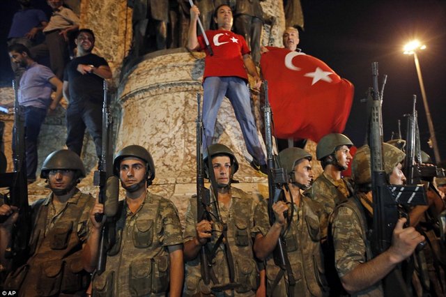 شکست کودتا در ترکیه