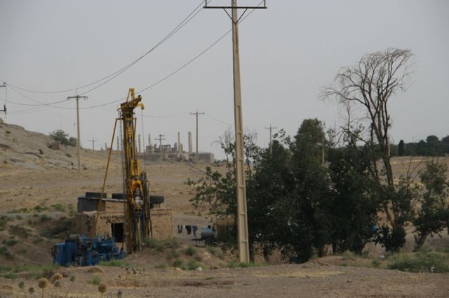 حفر 4 چاه در محوطه تخت جمشید