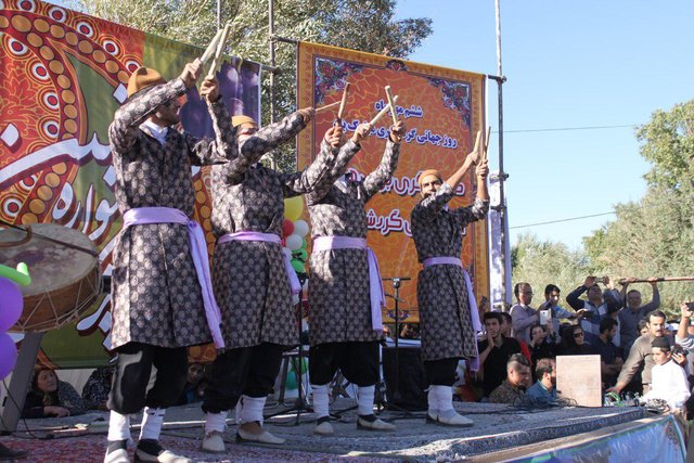 جشن در روستای مانیزان