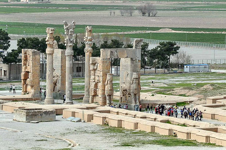 تخت‌جمشید از بزرگترین بناهای سنگی جهان 