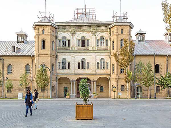 عمارت قزاقخانه در تهران