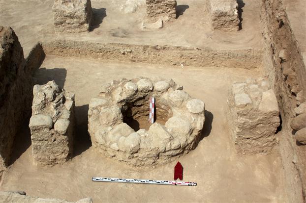 خطای محاسباتی در ساخت بنای ساسانی بستک (تنب پرگان جناح)