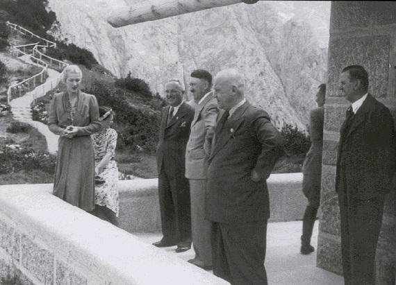 آشیانه عقاب