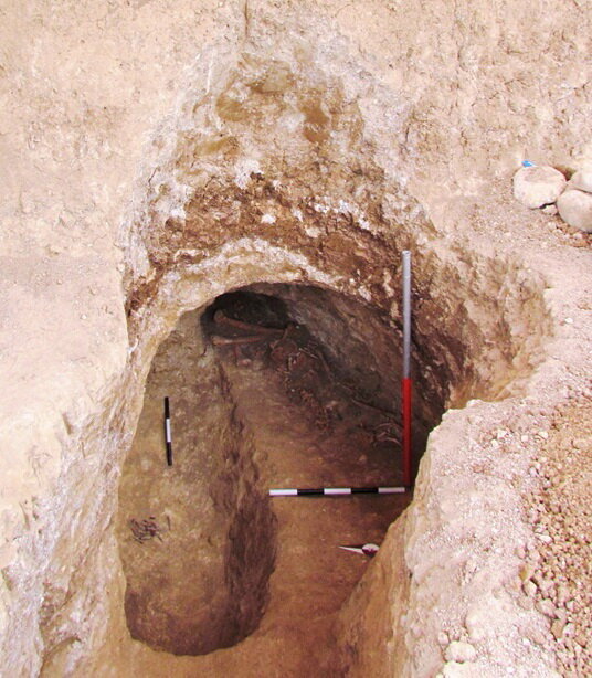 کشف گور بانوی اشکانی در محدوده سد گِلوَرد نکا در شهرستان بهشهر