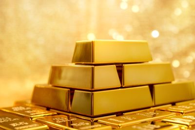 پیش‌بینی افزایش چشمگیر هر اونس طلا تا ۱۴۰۰دلار 