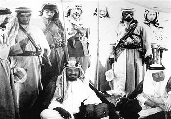 عبدالعزیز بن عبدالرحمان و همراهانش