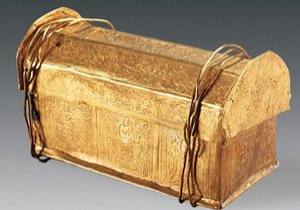 کشف سنگ صندوقچه‌ای در حفاری غیرمجاز در مراغه