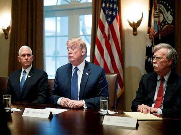 واشنگتن پست: ترامپ از دست بولتون کفری است!