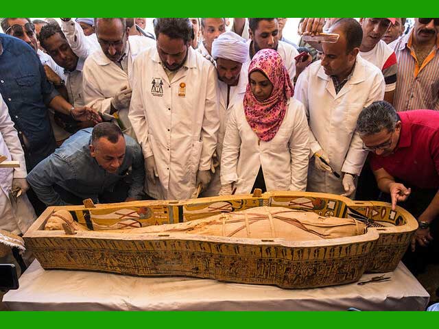 رونمایی از ۳۰ تابوت چوبی باستانی در مصر