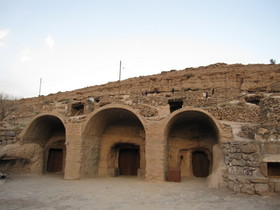 «میمند» هیجان یک شب اقامت با ارواح چندهزارساله! 