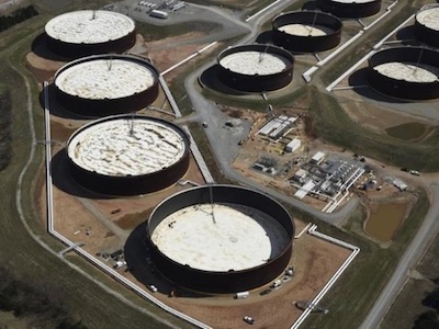 معاملات جهانی نفت با کاهش قیمت گشوده شد