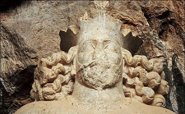 تاریخ مختصر دوره‎ی ساسانی (بخش دوم: شاپور اول) 