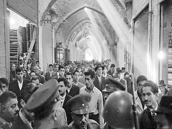 بازاریانی که به مصدق پیوستند