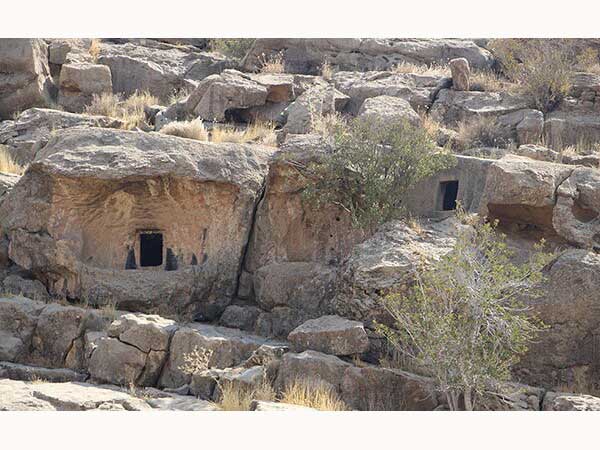 قاچاقچیان با پتک به جان «لانه طاوس» افتادند