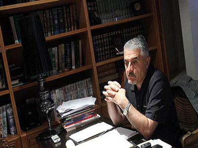 روایت صفایی فراهانی از امپراتوری شبه‌دولتی‌ها