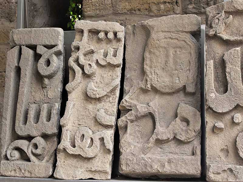 احتمال طلسم بودن کتیبه های 700 ساله کشف شده در دریای خزر