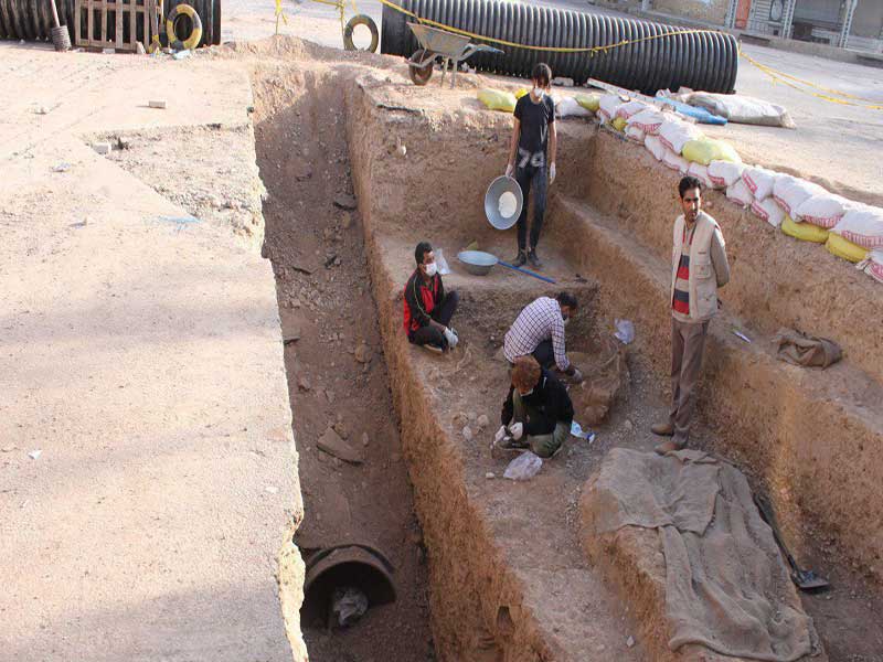 کشف گورهایی مربوط به دوره پارتی در اندیمشک