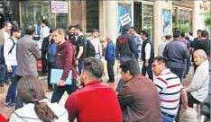 بست‌نشيني نافرجام براي دلار ٤٢٠٠ توماني