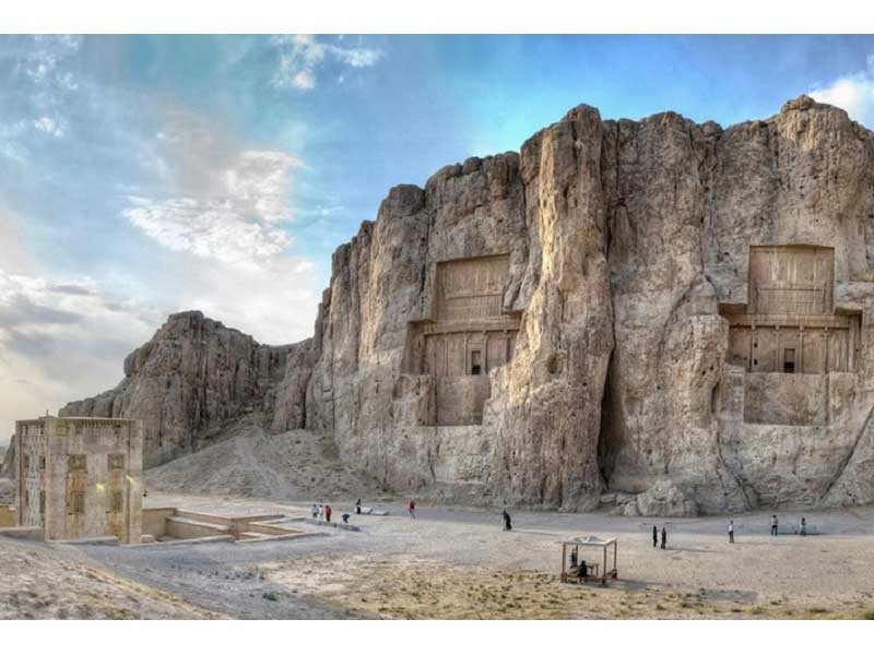 مسئله آگاهی ساسانیان از هخامنشیان (بخش نخست)