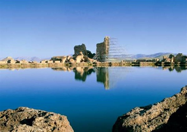 آتشکده آذرگشنسپ یا آتش سلطنتی (تخت سلیمان)