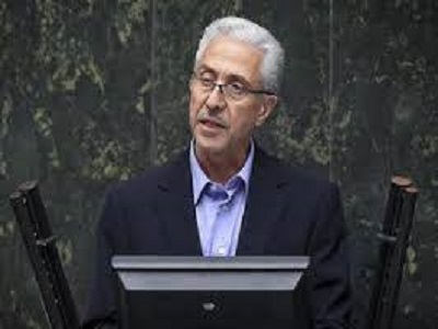 نبايد دانشجوي ستاره‌دار داشته باشيم