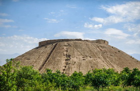 نخستین خشت دست ساز بشر در چه مکانی یافت شد؟