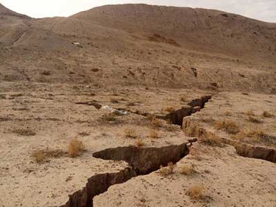 برداشت بی‌رویه آب‌ زیرزمینی، عامل ایجاد زلزله‌های کوچک/اثرات متفاوت بودن خاک جنوب با شمال تهران