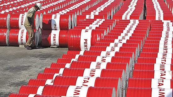 بازه نوسان طلای سیاه محدود شد