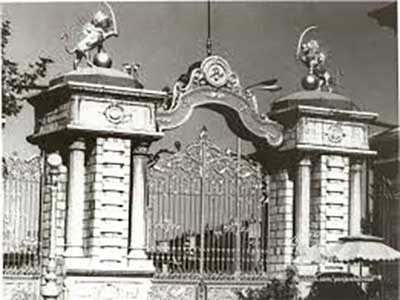 مرکز زدایی از انقلاب مشروطه