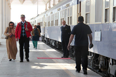 قطار گردشگری عقاب طلایی از مرز سرخس وارد ایران شد
