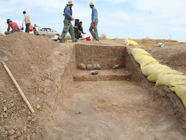 آغاز کاوش های باستان شناسی در تپه گریران الشتر بعد از 80 سال